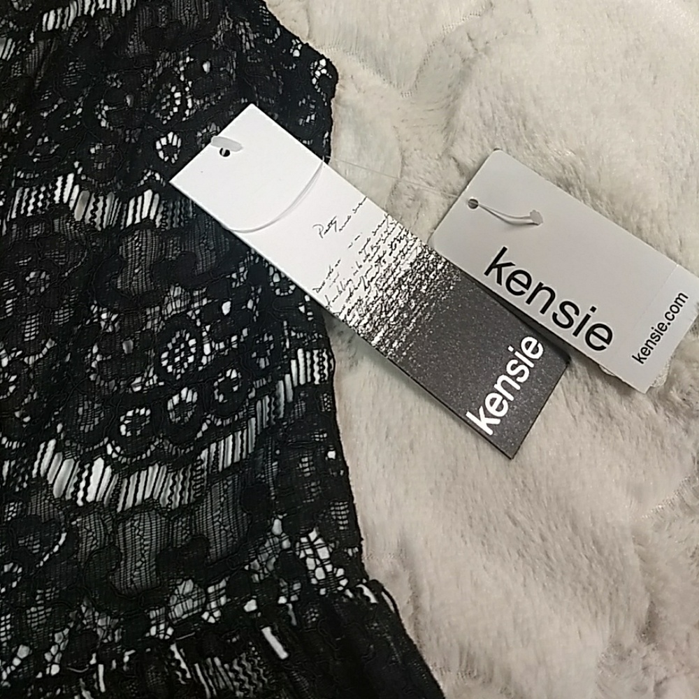 Dress - Picture 3 of 4